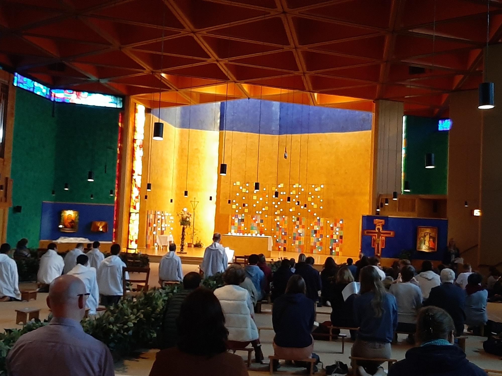 Neu: Taizé-Gebet jetzt auch in St. Elisabeth (c) Carlos Oyarce | Georg Böger
